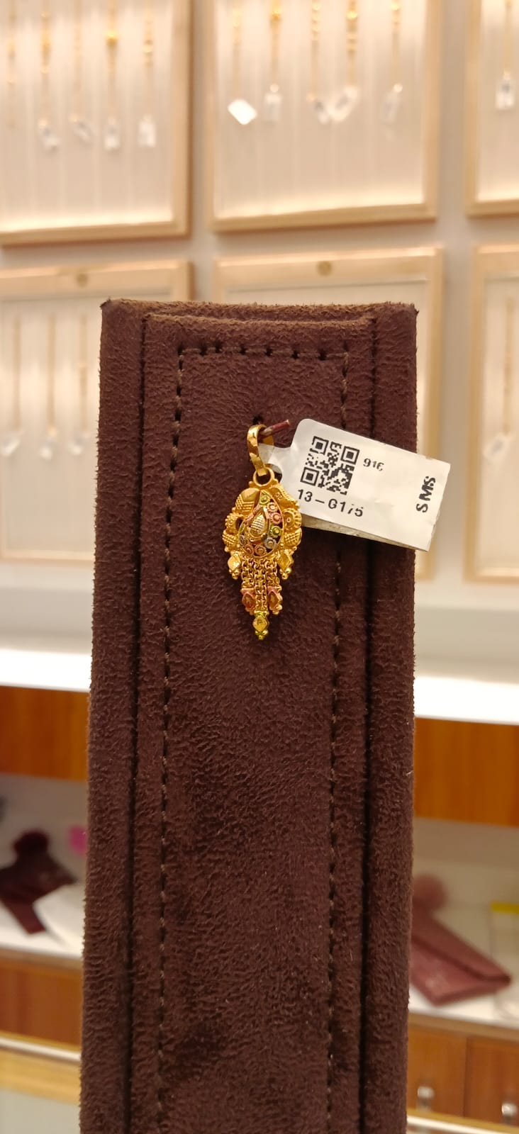 Single Hook Dollar